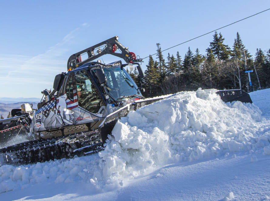 Prinoth grooming machine