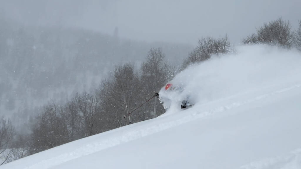 Joel Gratz skiing deep poweder